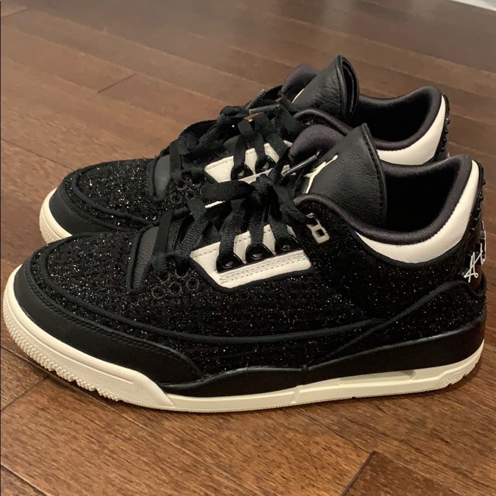 Jordan 3 Retro (VOGUE)